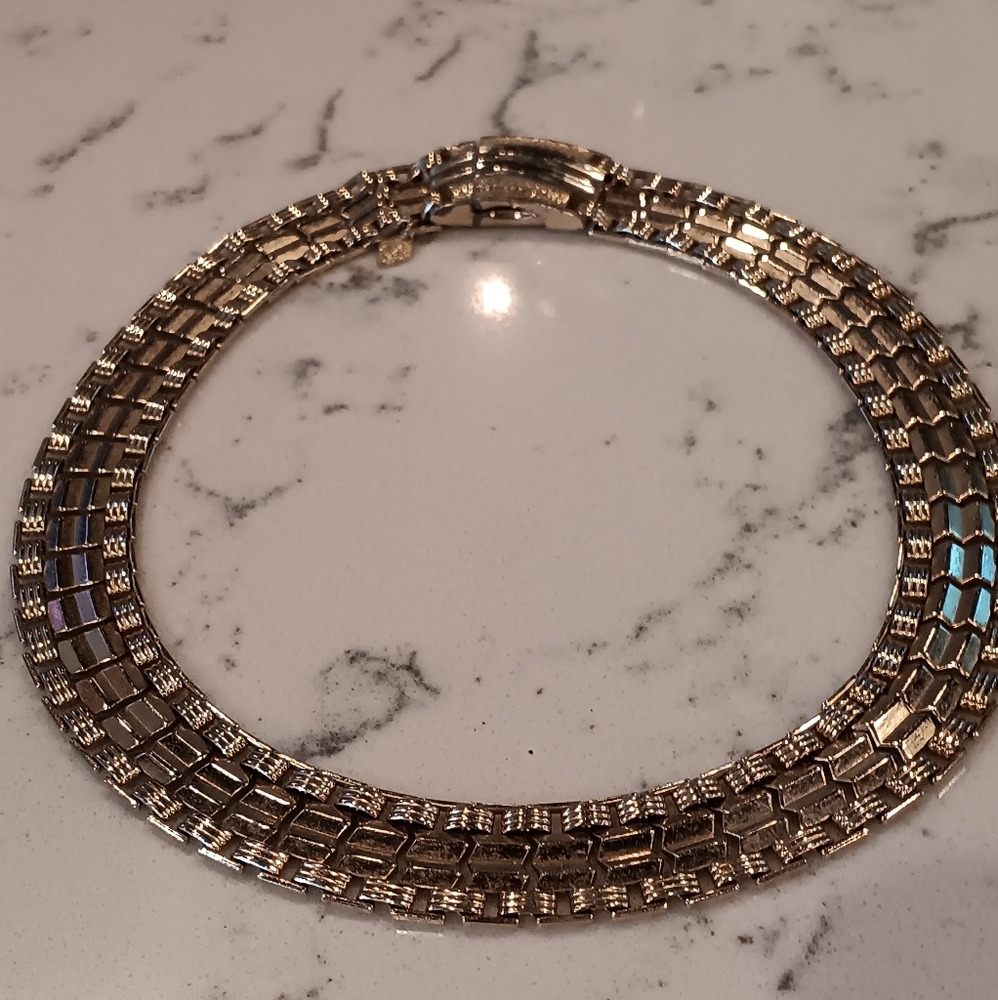 VINTAGE Elegant GOLD COLLAR Necklace